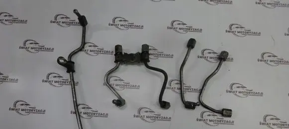 Honda CR-V Fuel injector supply line/pipe N22A2