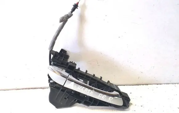 Mercedes-Benz A W169 Front door exterior handle A1697601334