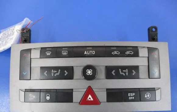 Peugeot 407 Climate control unit 96573322YW