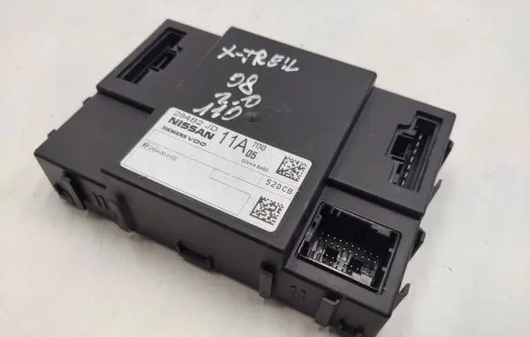 Nissan X-Trail T31 Comfort/convenience module 284B2JD11A 5WK46480