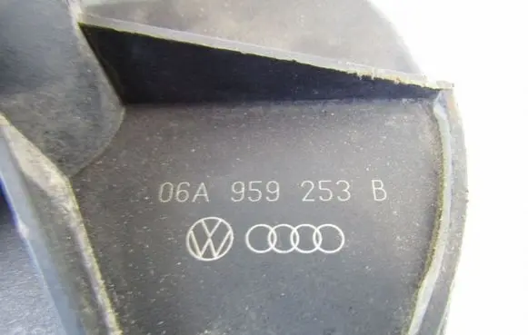 Volkswagen PASSAT B5 Secondary air pump 06A959253B