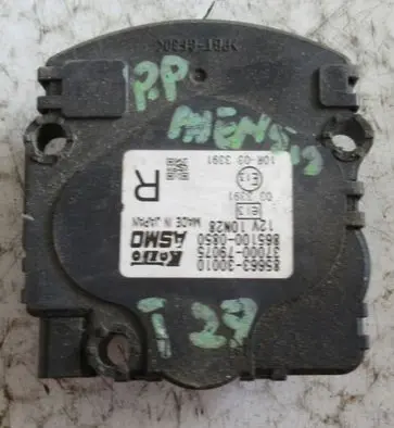 Toyota Avensis T270 Headlight level adjustment motor 