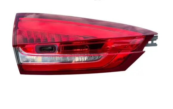 Ford Mondeo MK V Rear/tail lights JS7B-13A603-CD