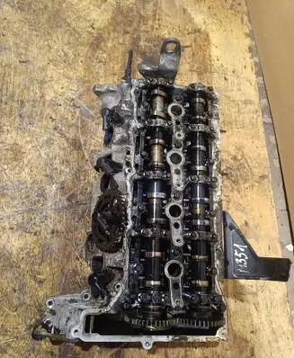 BMW X1 E84 Engine head 7797678