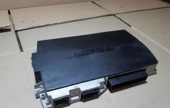 Audi Q7 4L Sound amplifier