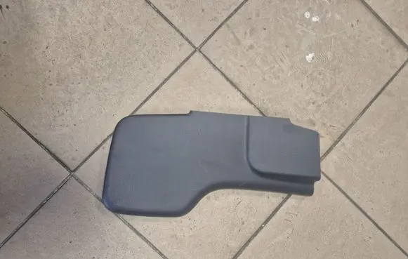 Toyota Yaris XP210 Other center console (tunnel) element 58911K0020