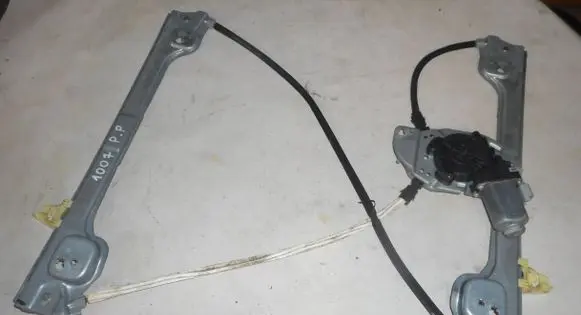Peugeot 1007 Sliding door window regulator with motor 