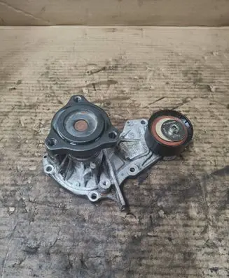 Ford Kuga II Water pump DS7G8501AA BM5G6K254AE