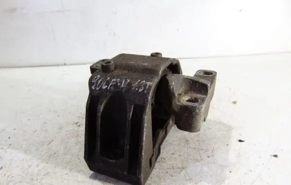 Volkswagen Golf IV Engine mount vacuum valve 1J0199282