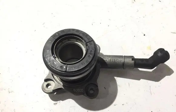 Clutch slave cylinder