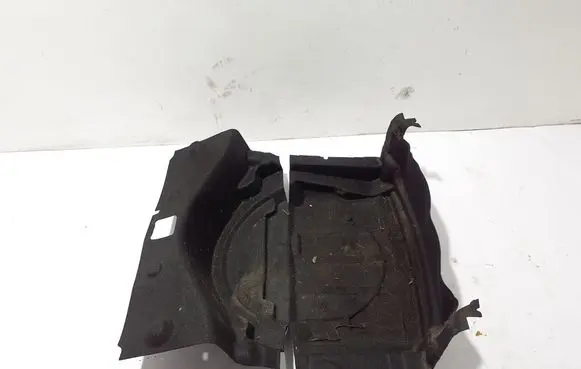 Volkswagen Touareg II Trunk/boot mat liner 7P6863697A