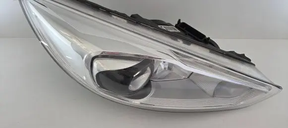 Ford Focus Headlight/headlamp F1EB13D154AC