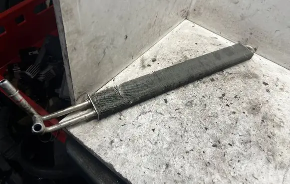 BMW X5 E70 Power steering radiator 