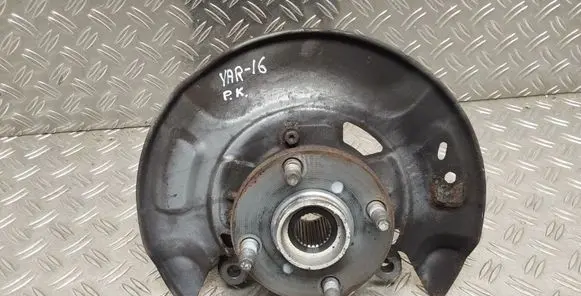 Toyota Yaris Front wheel hub