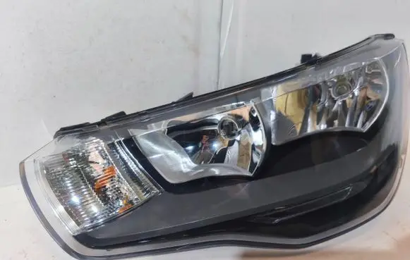 Audi A1 Headlight/headlamp 8X0941003 7000100000