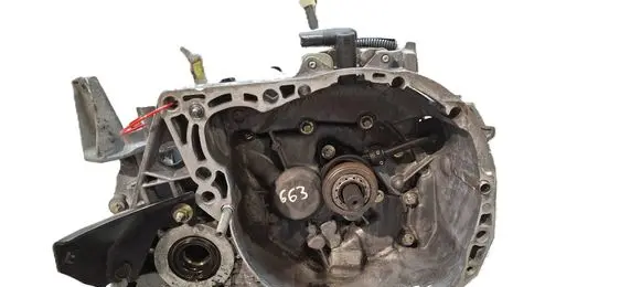 Renault Megane II Manual 5 speed gearbox S27645663 JR5102
