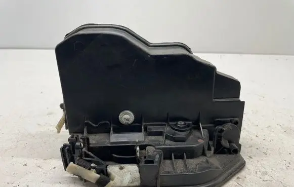 BMW 3 E90 E91 Front door lock 7202145 A053702