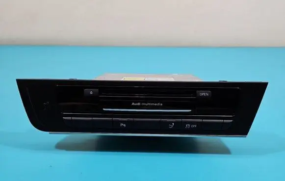 Radio/CD/DVD/GPS head unit