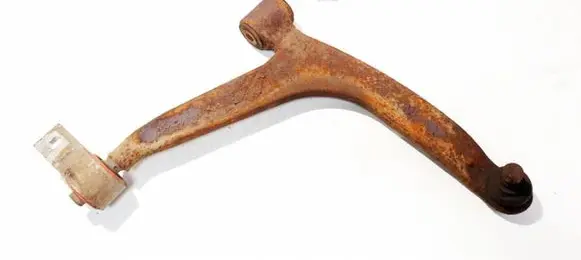 Citroen Xsara Picasso Front lower control arm/wishbone