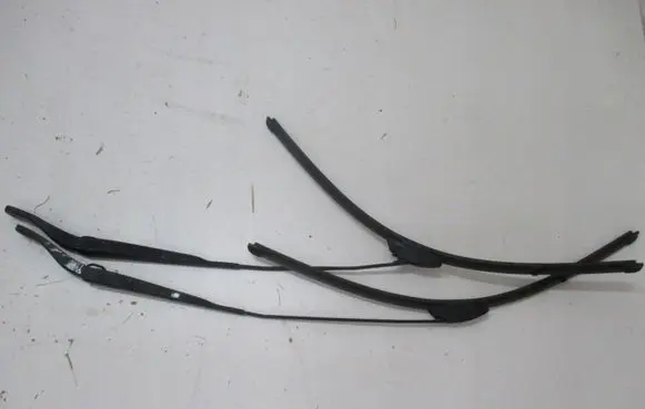 Renault Master III Front wiper blade arm 8200734777
