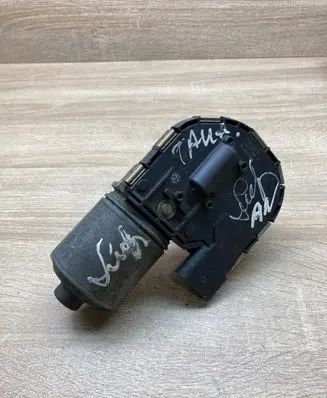Volkswagen Touran I Rear window wiper motor 2K2955119B
