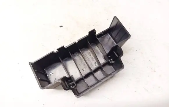 Opel Astra H Fuse box cover 13129783