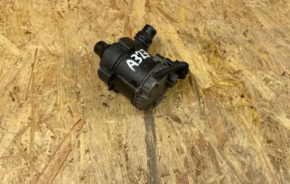 BMW 5 G30 G31 Electric auxiliary coolant/water pump 8638237