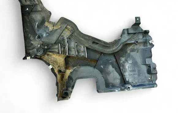 BMW M5 F90 Front underbody cover/under tray 1758060096 74850613 7130613