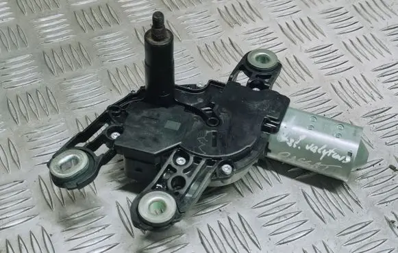 Volkswagen PASSAT B8 Rear window wiper motor 5G0955711A