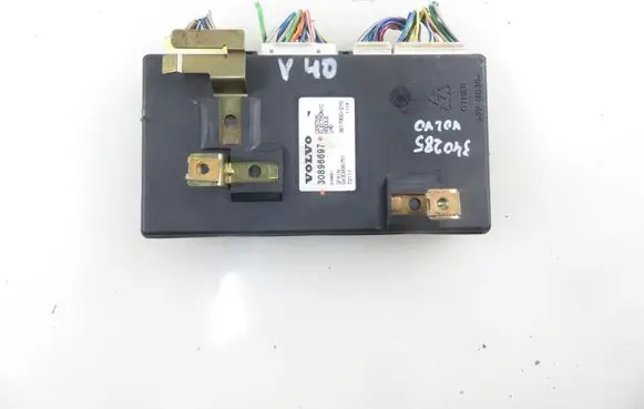 Volvo S40, V40 Central body control module 30896697