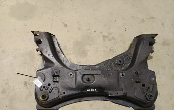 Nissan Note (E11) Front subframe
