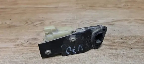 Volvo V70 Central locking motor 30716837
