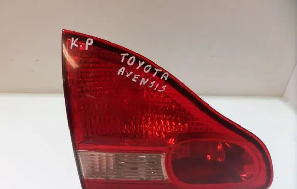Toyota Avensis T250 Tailgate rear/tail lights 7654