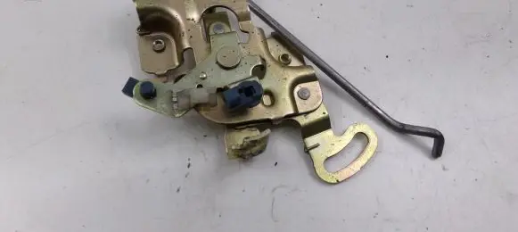 Mazda 626 Tailgate/trunk/boot lock/catch/latch