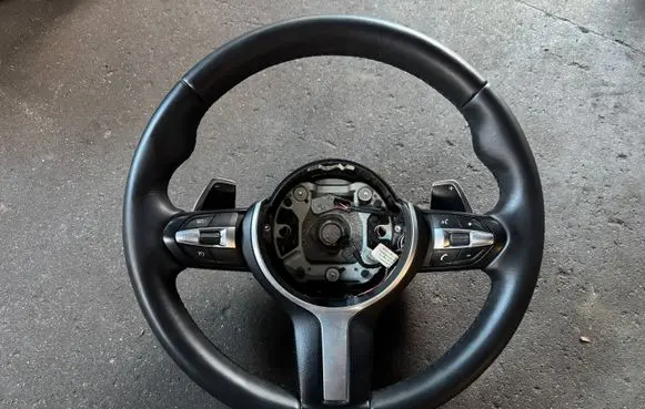 BMW 6 F12 F13 Steering wheel 7848639