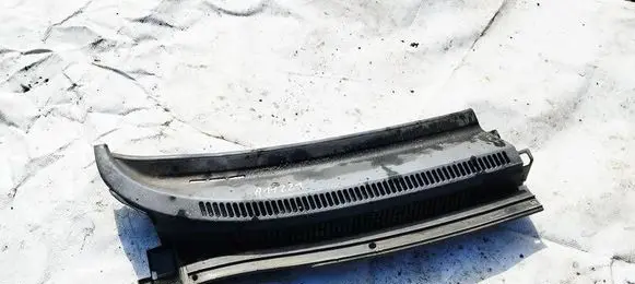 Toyota Corolla Verso E121 Wiper trim 5570813040