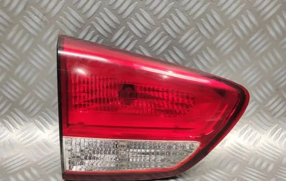 KIA Carens III Tailgate rear/tail lights