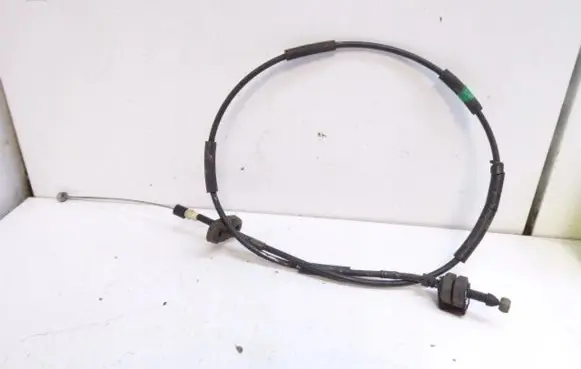 Hyundai Tucson JM Throttle cable 