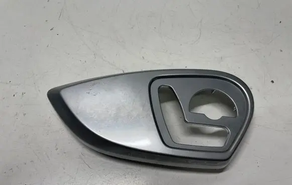 Mercedes-Benz R W251 Front door seat control surround trim 