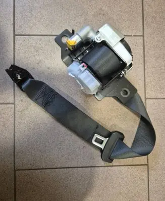 KIA Ceed Rear seatbelt 89810J7100