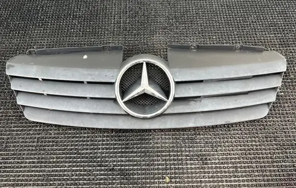 Mercedes-Benz Vaneo W414 Front bumper upper radiator grill A4148800085