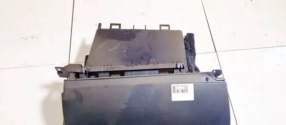 Mercedes-Benz A W169 Glove box