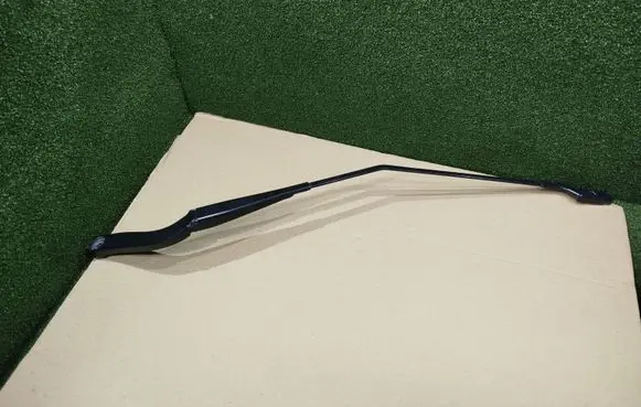 Renault Trafic III (X82) Front wiper blade arm 288864419R 93667989