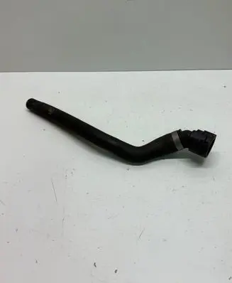 Coolant pipe/hose