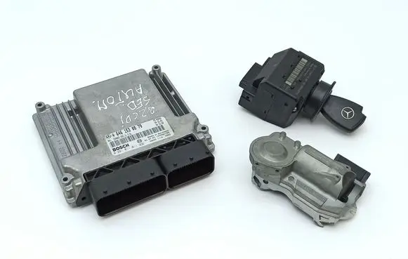 Mercedes-Benz E W211 Engine ECU kit and lock set A6461530879 0281011011 2115451008