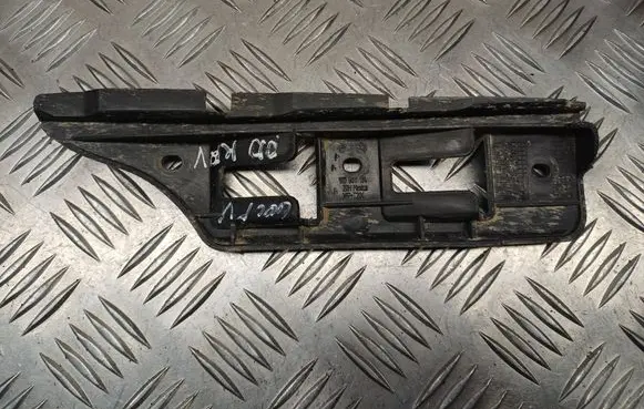 Front bumper mounting bracket