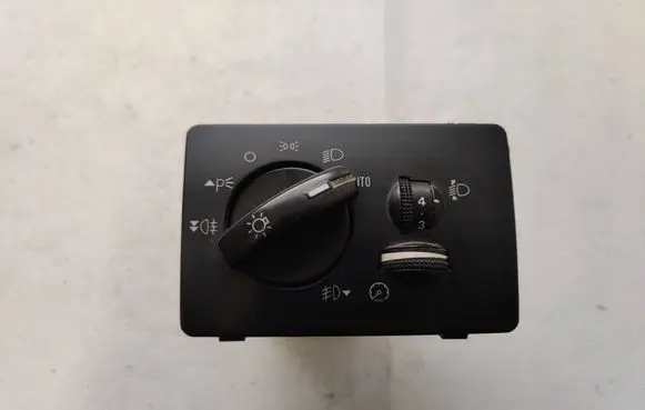 Ford Mondeo Mk III Light switch 4M5T13A024CA