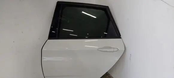BMW 2 F45 Rear door