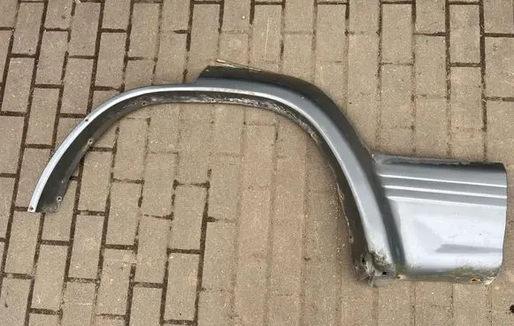 Mitsubishi Pajero Rear arch trim MB679795