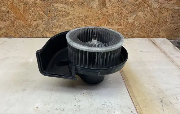 Skoda Fabia Mk1 (6Y) Heater fan/blower 6Q1819015G A9674